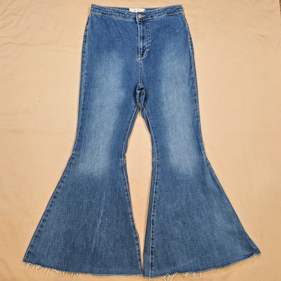 Free People Denim - We The Free Just Float On Flare Bell Bottom Denim Jeans Raw Hem Blue Womens 31